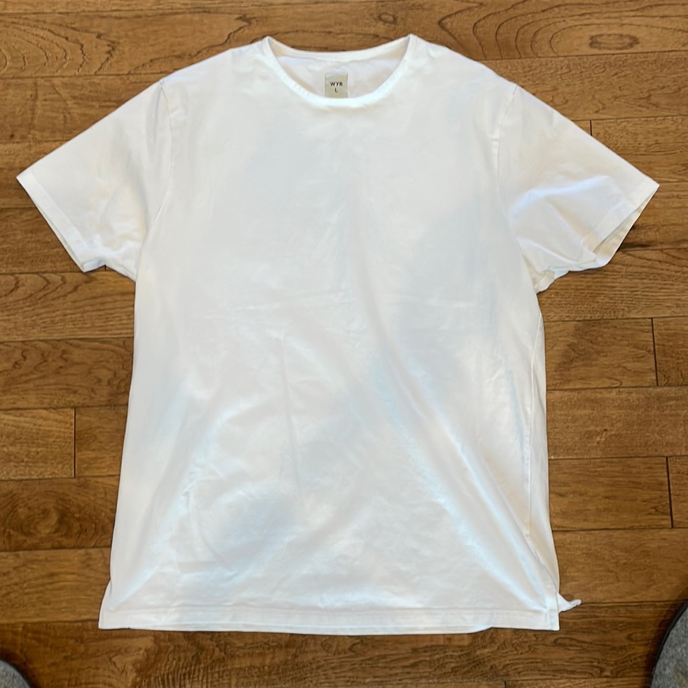 Wyr split hem tshirt, white, large, like new!